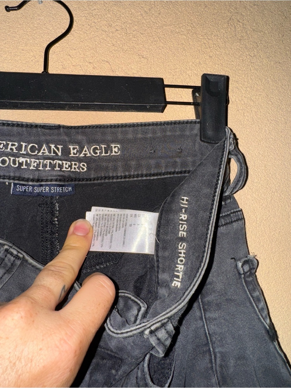 American Eagle Outfitters Black Frayed Hem Denim Shorts - Picture 5 of 5